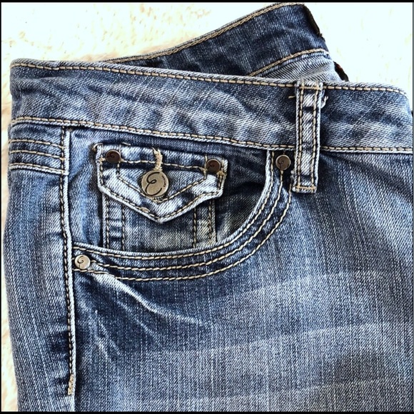 Earl Jeans, Size 8 Straight Leg Embroidered EUC Medium/Light Wash - Picture 7 of 8